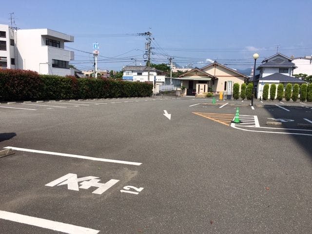 平面駐車場