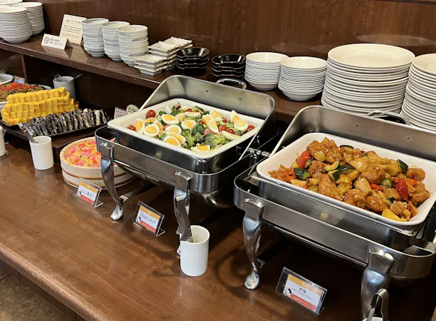 バイキング朝食無料サービス!