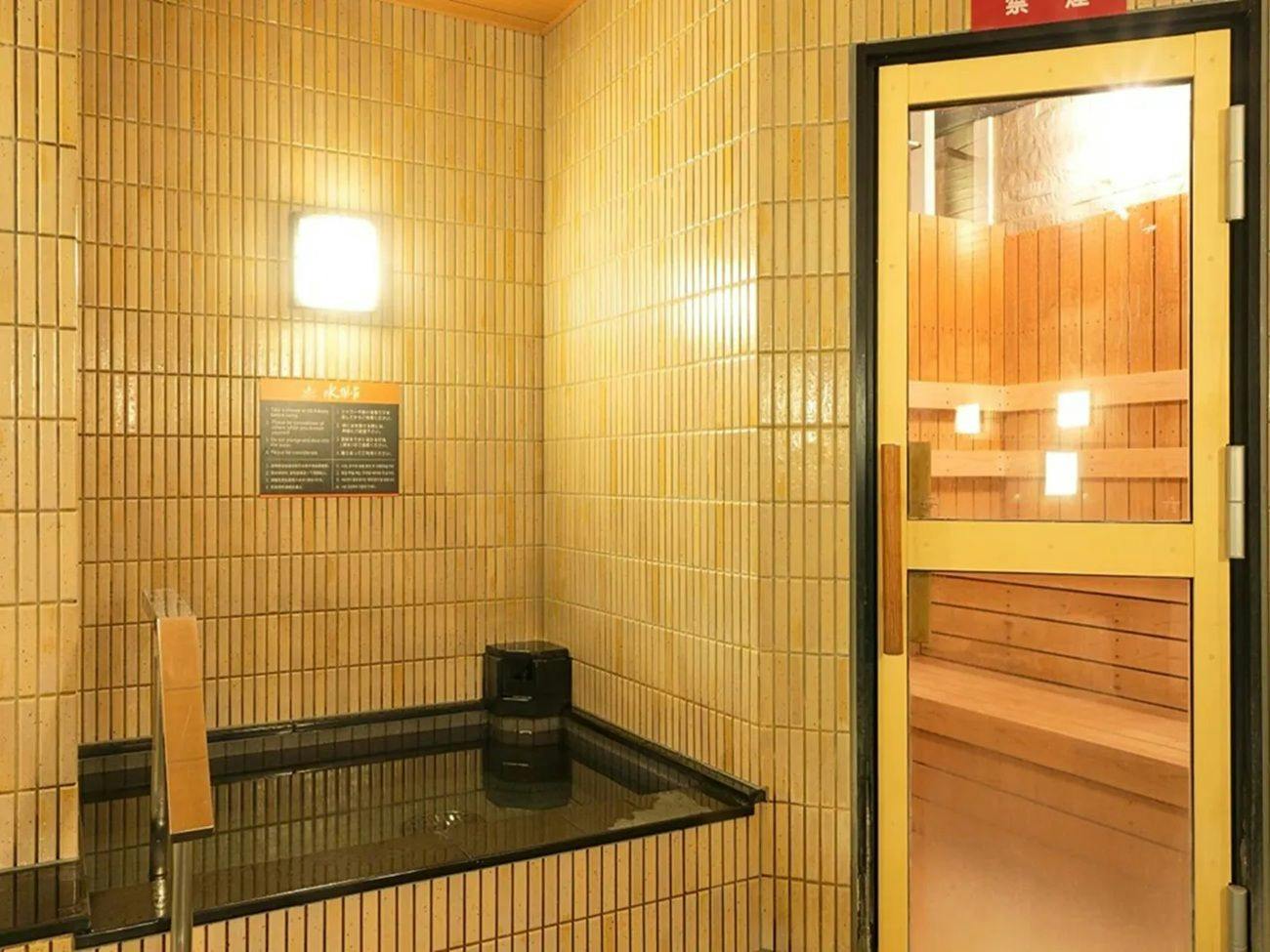 【素泊まり】大阪メトロ御堂筋線　淀屋橋駅から徒歩2分！