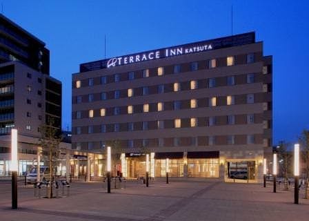 ホテル外観（夜）