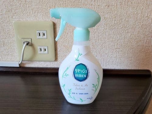 消臭スプレー