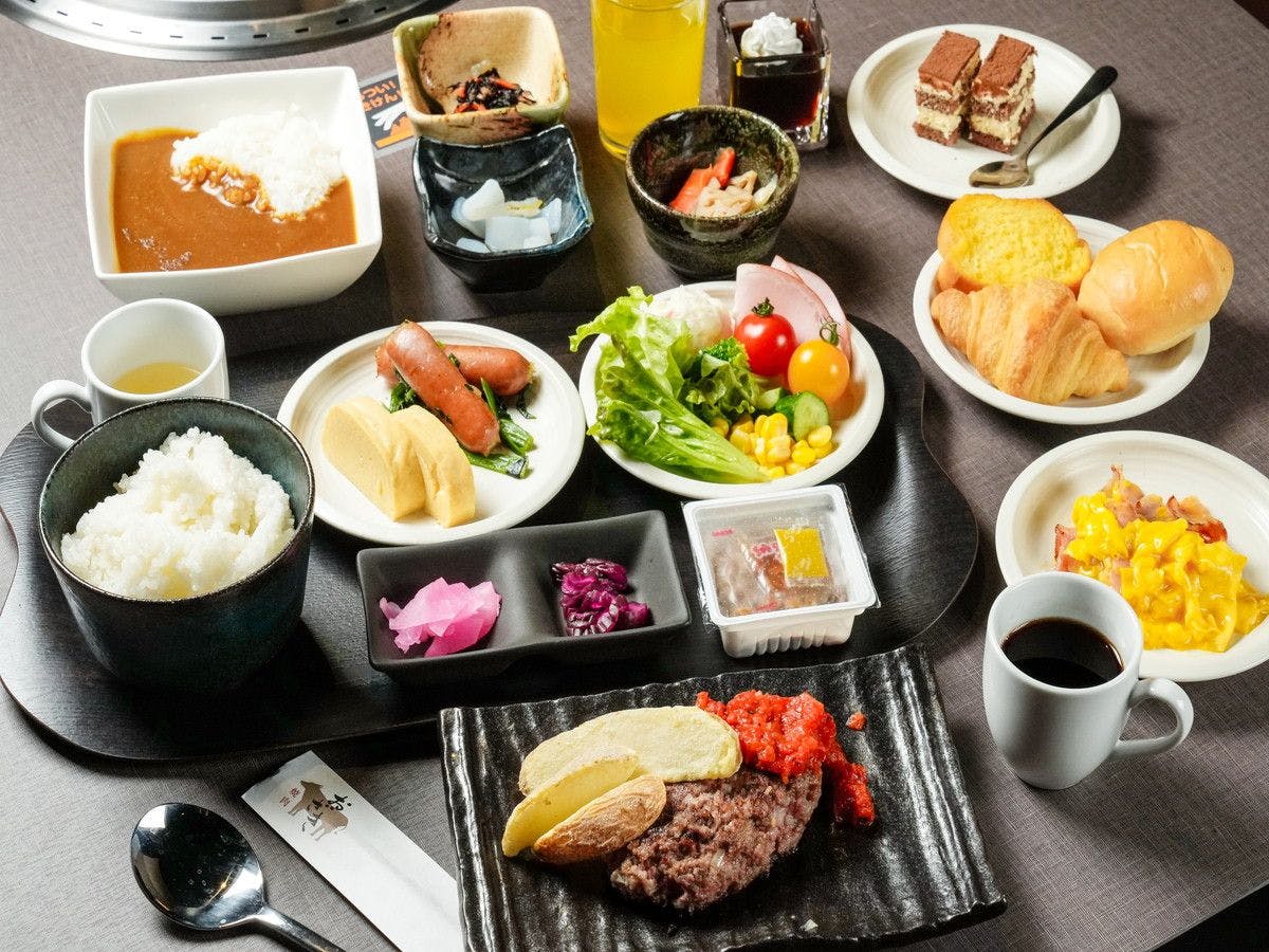 朝食盛り付け一例