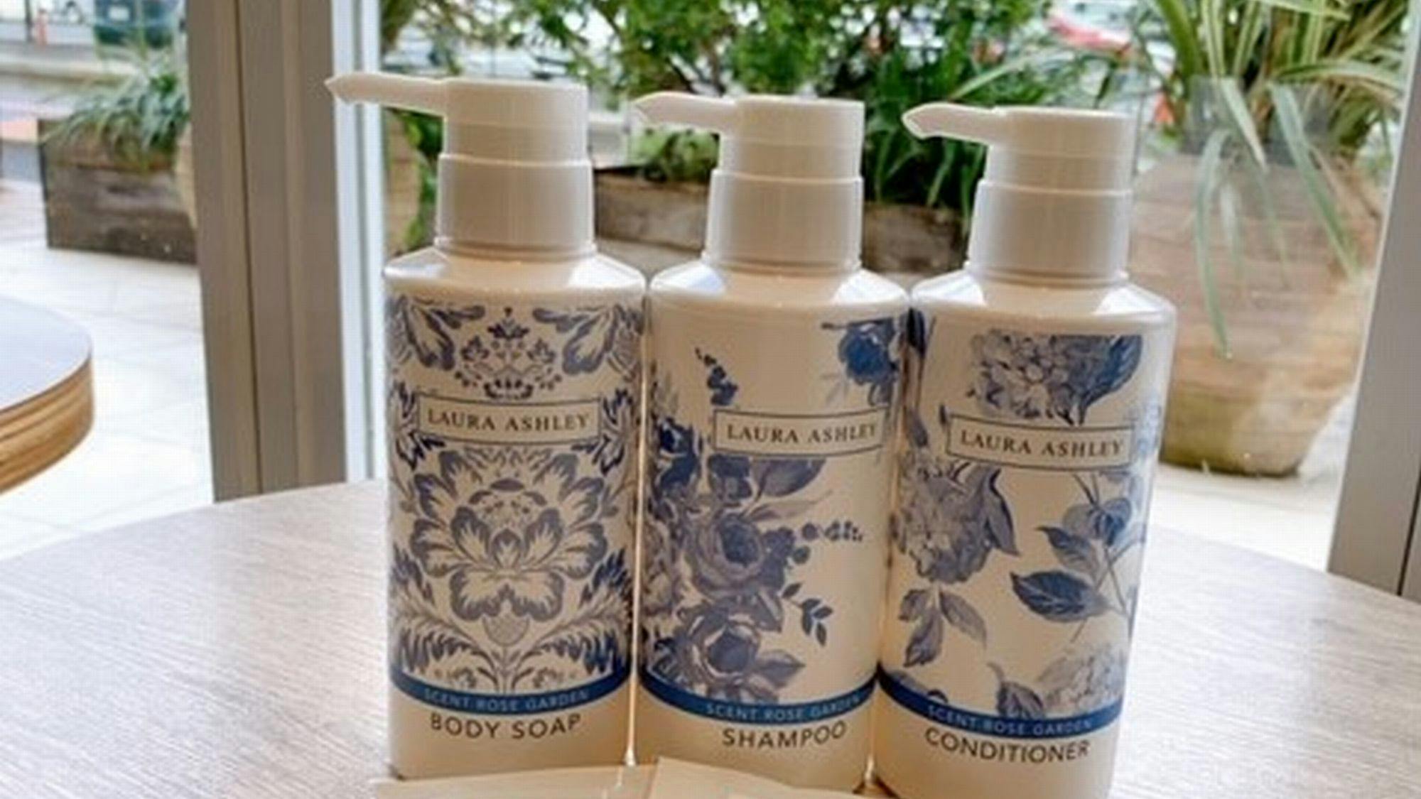 Laura Ashley 洗发水和护发素