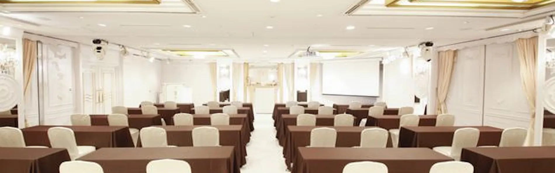 ホテルプラム (HOTEL PLUMM) 横浜