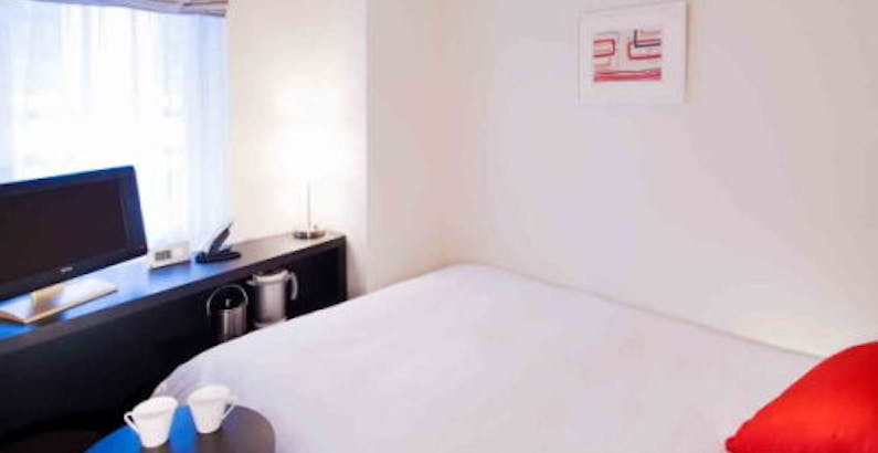 禁煙 スタンダードダブル 13平米 ベッド幅140cm 横浜デートカップルにおすすめ 食事なし 羽田空港からのアクセスも抜群 鶴見駅より徒歩3分プラン ベストウェスタン横浜 一休 Comビジネス