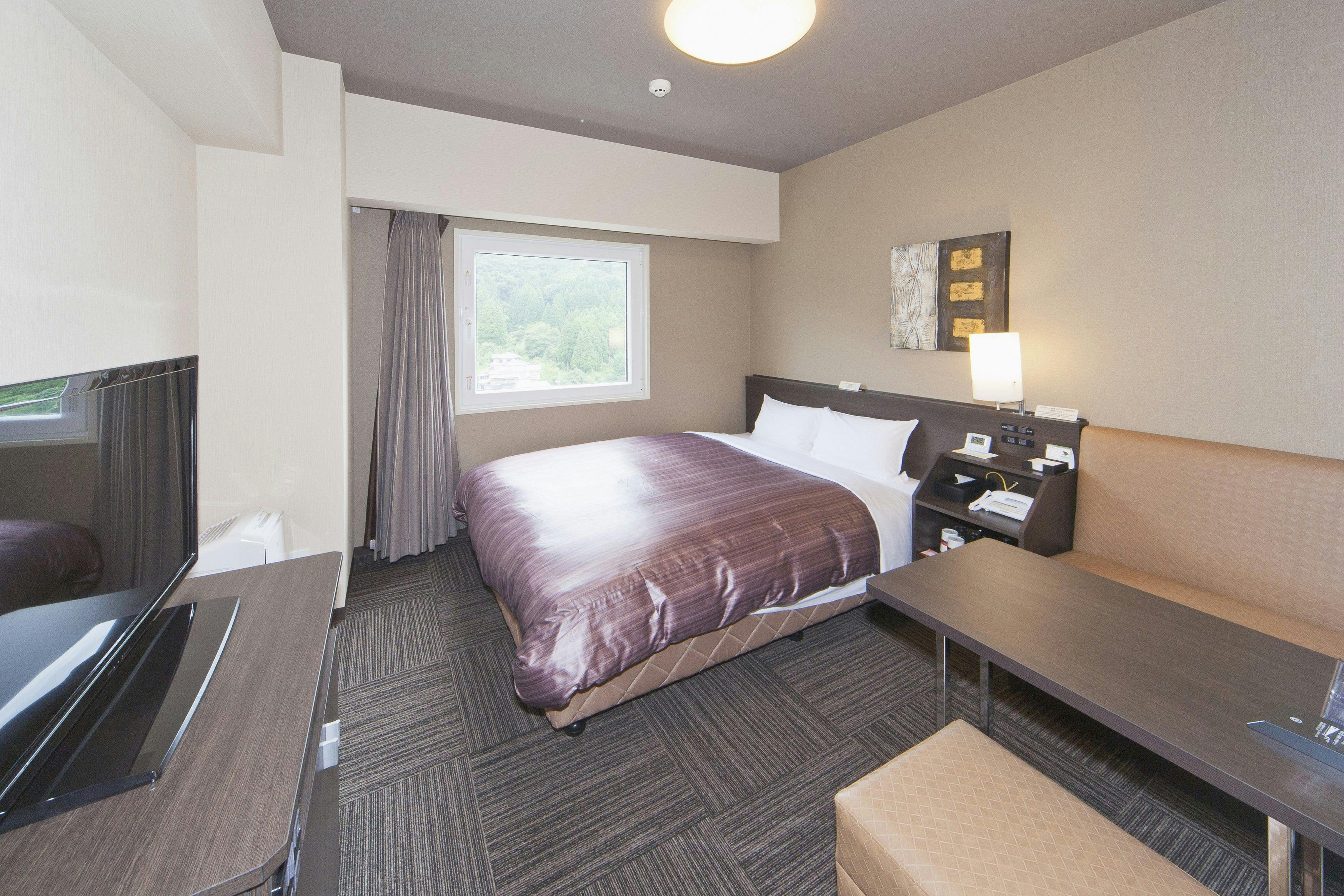 Hotel Route-Inn Saiki Ekimae