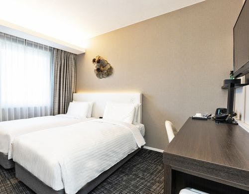 ツイン［17平米/ベッド幅90cm×2台］