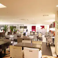 ホテルラウンジ