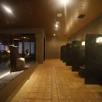 천연 온천 (냉수 베개 제공, 온도: 40~41℃)