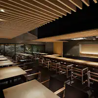 坪庭をのぞむ店内