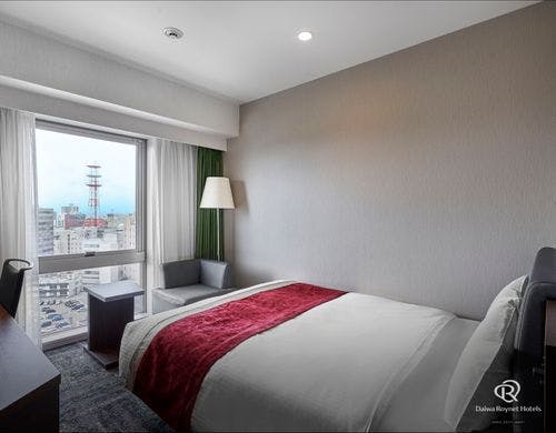 オーバーヘッドシャワーを完備しています！