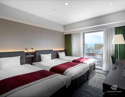 オーバーヘッドシャワーを完備しています！