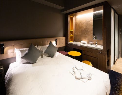 スタンダードダブル：１７平米