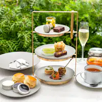 Opuses: ชายามบ่าย