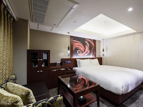 Deluxe Double (26.6 meter persegi ke atas)
