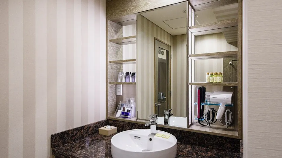 Meguro Holic Hotel (formerly Hotel Leon Meguro) (Rebranded and opened on March 16, 2020)