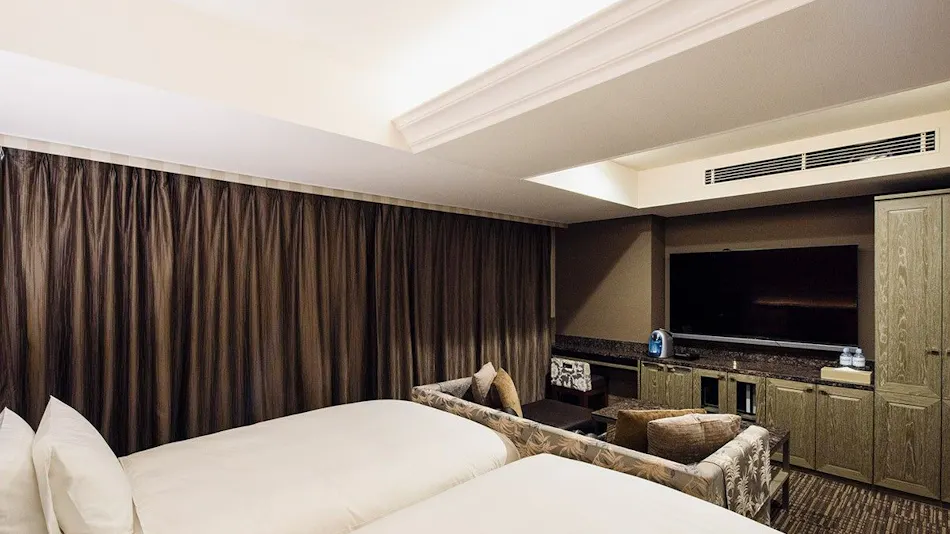 Meguro Holic Hotel (formerly Hotel Leon Meguro) (Rebranded and opened on March 16, 2020)