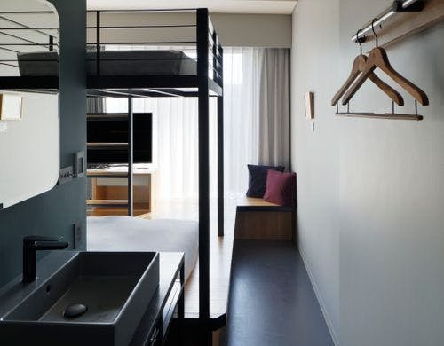 シャワーブース