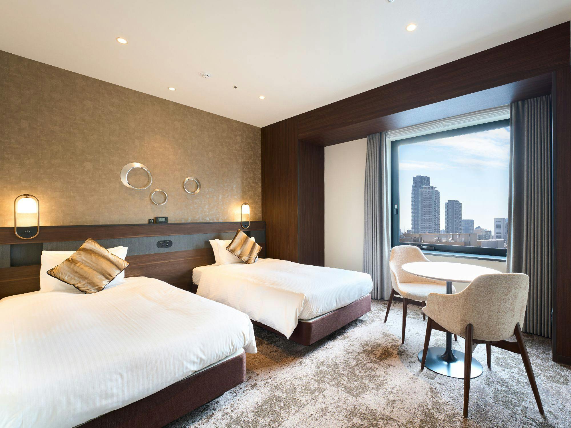 【値下げ】大阪　7/5-6　梅田　ホテル宿泊　スーペリアツイン 値下げ】大阪 7/5-6 梅田 ホテル宿泊 スーペリアツイン