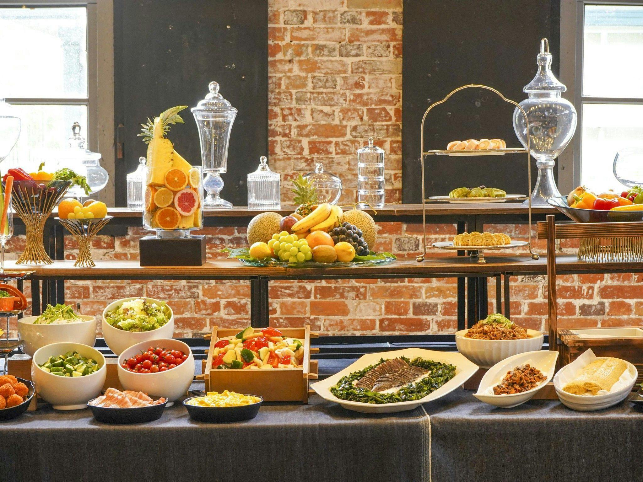 朝食ビュッフェ