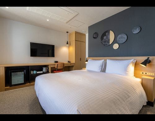 【ユニバーサルダブル】