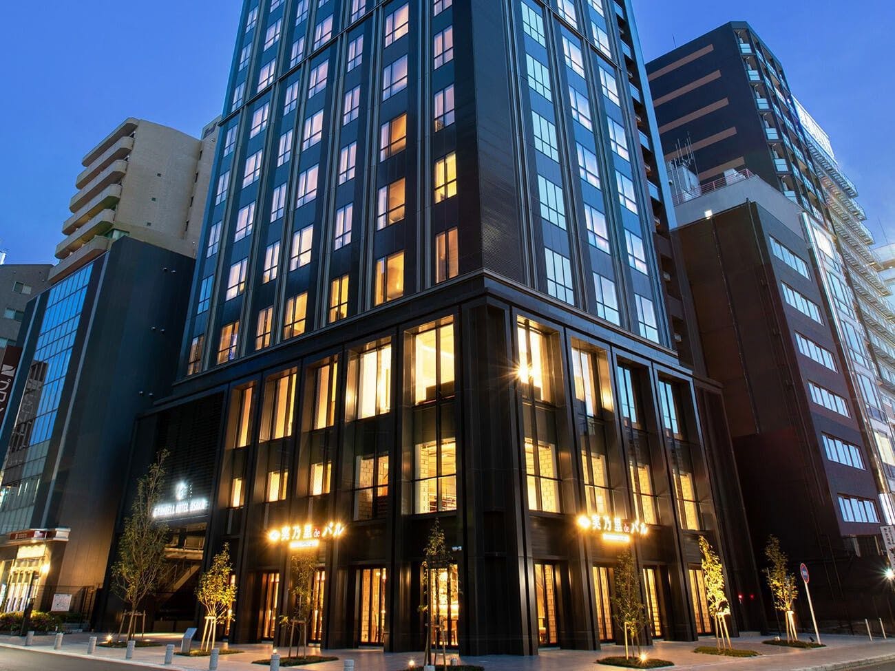 【外観】地上20Fの新ランドマークホテル