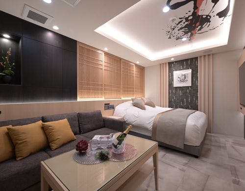 デラックスクイーン