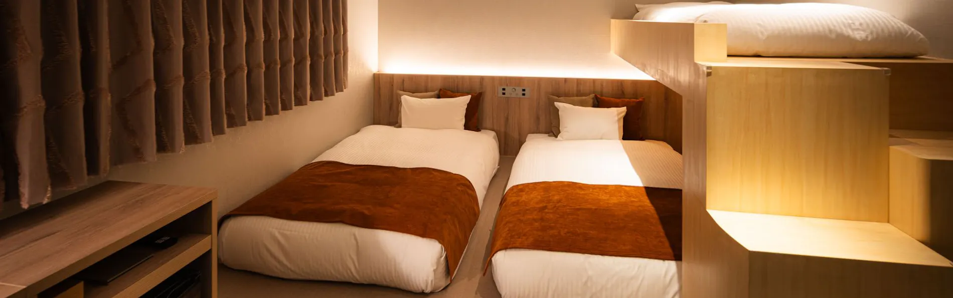 R Hotel Namba South