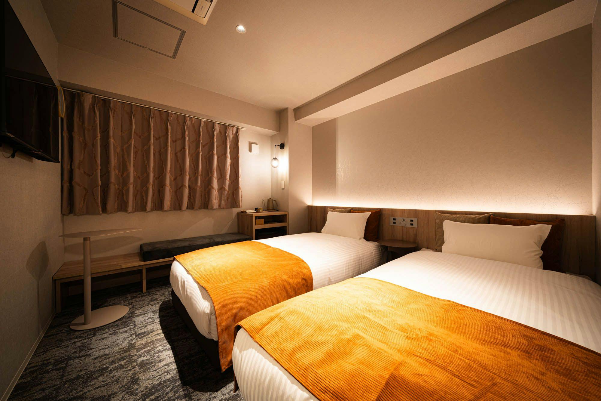 R Hotel Namba South