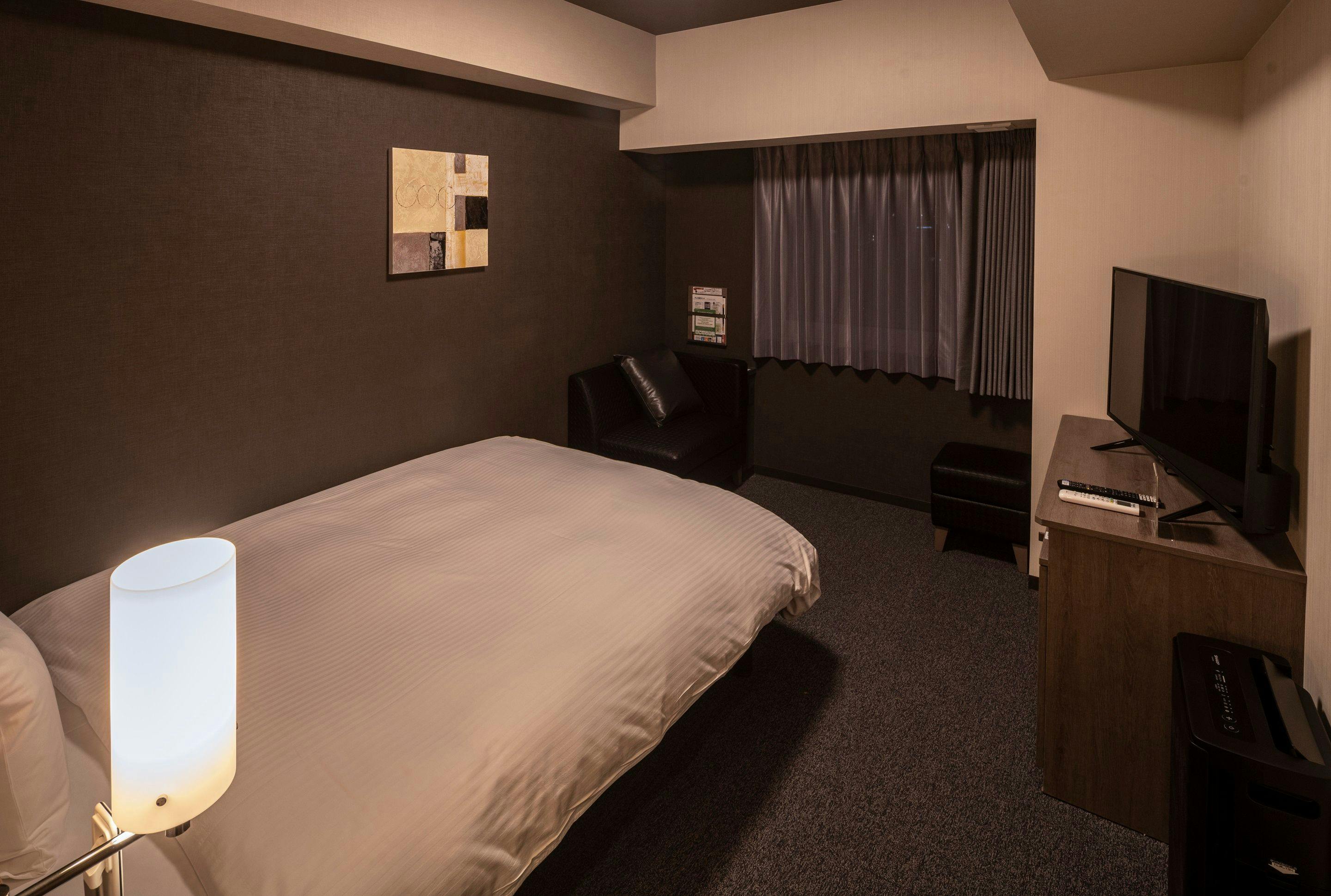 Hotel Route-Inn Matsuyama - Katsuyama Dori-