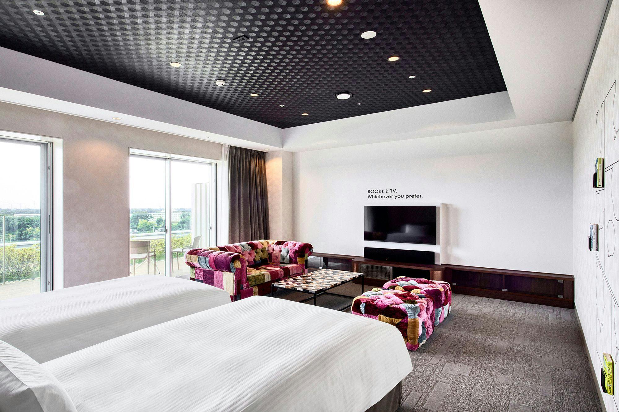 IN THE LIBRARY hotel and books TOKOROZAWA