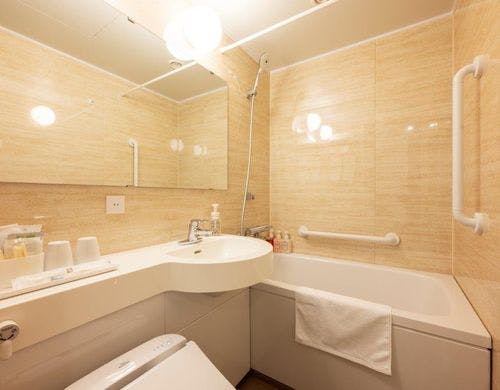 広めのユニットバス