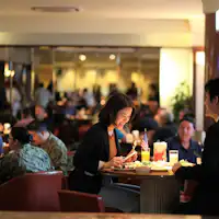 彷彿置身於國外。