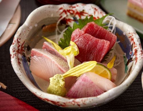 *郷会席：鮮魚の三種盛り（イメージ）