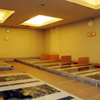 ห้องอาบน้ำหินร้อนสำหรับผู้หญิงเท่านั้น