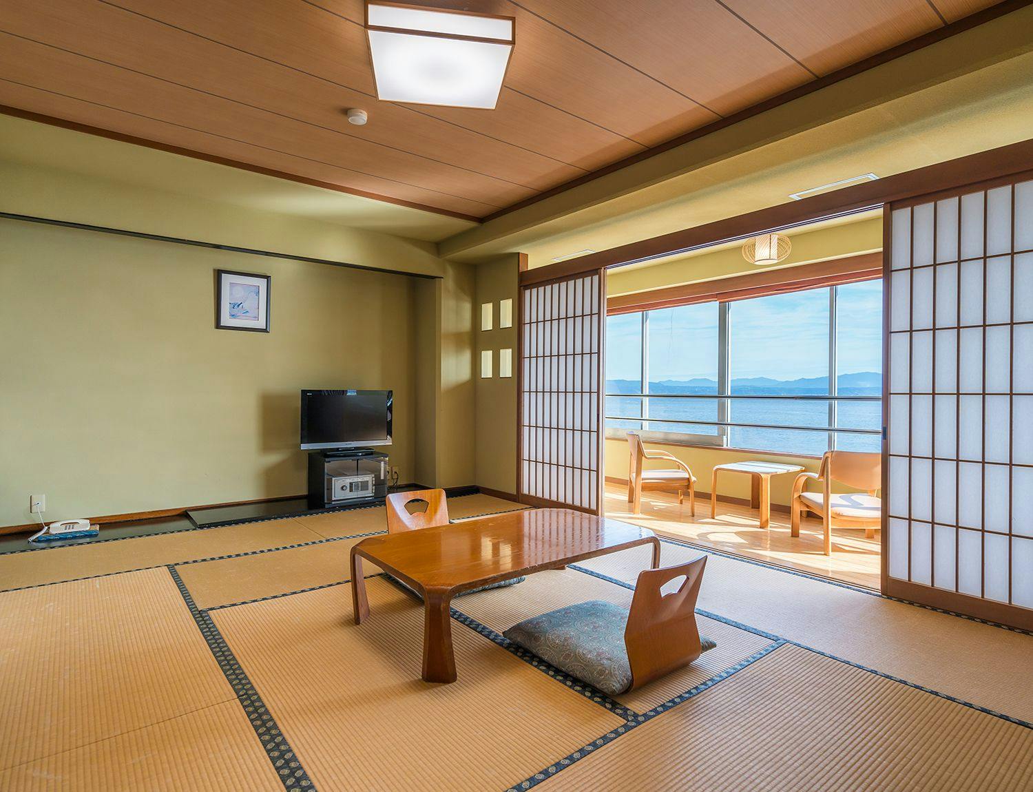 ห้องพักสไตล์ญี่ปุ่นติดทะเล