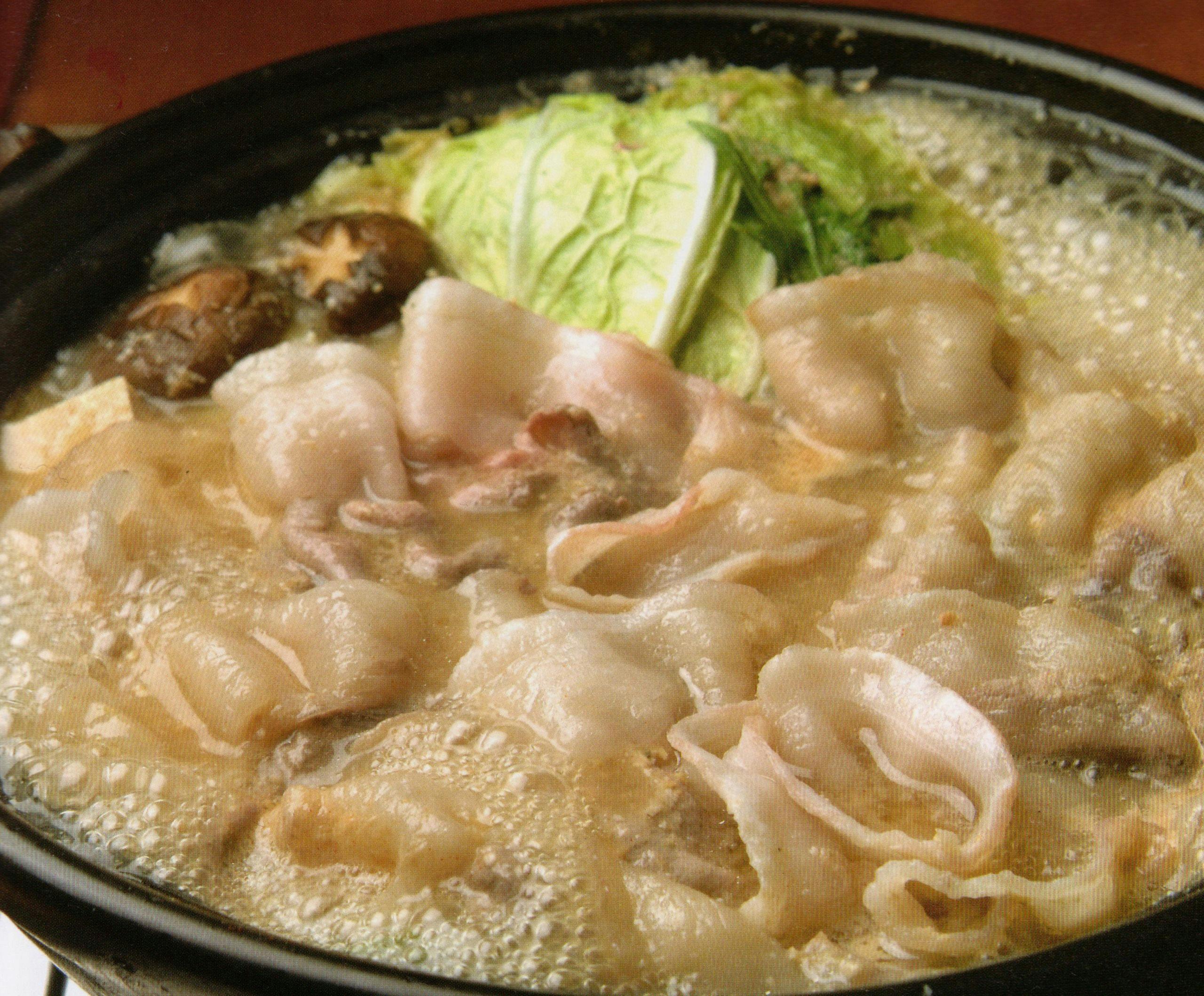 หม้อไฟหมูป่ามิโสะใส่เกาลัด