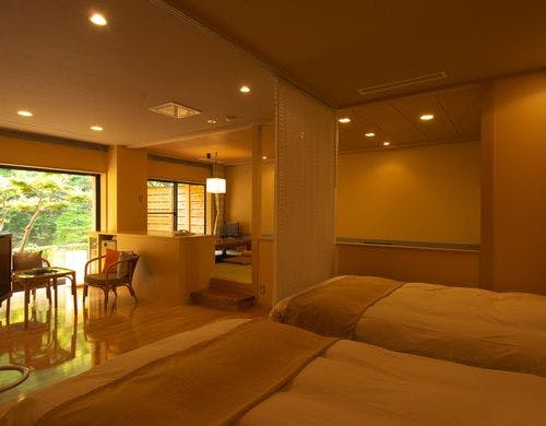 別邸六花1階露天風呂付和洋室。連翹・木蓮