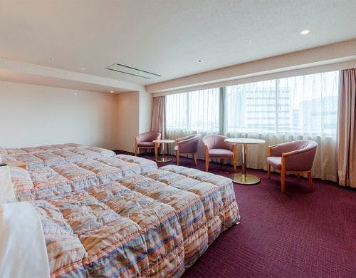 フォースルーム