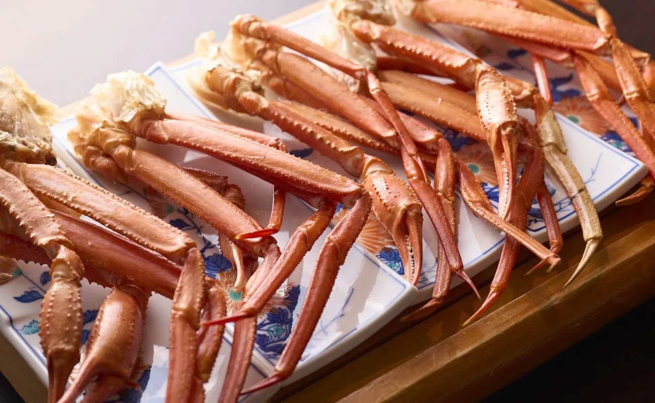 ปูหิมะแดงเสิร์ฟในมื้อเช้าเฉพาะช่วงเวลาจำกัด