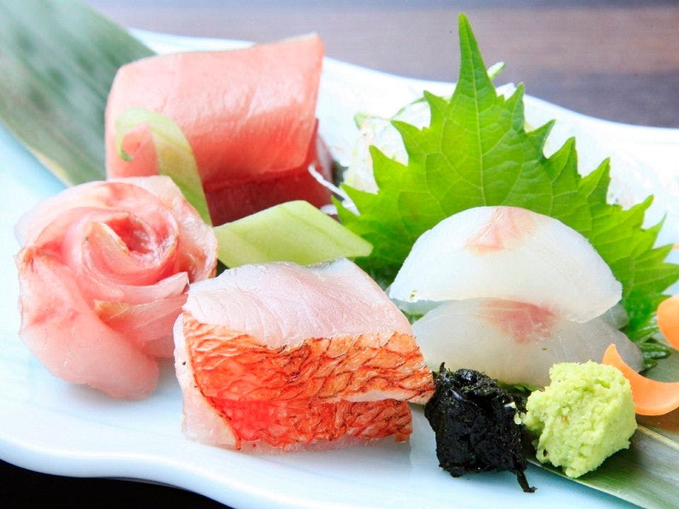 4 jenis sashimi - Contoh
