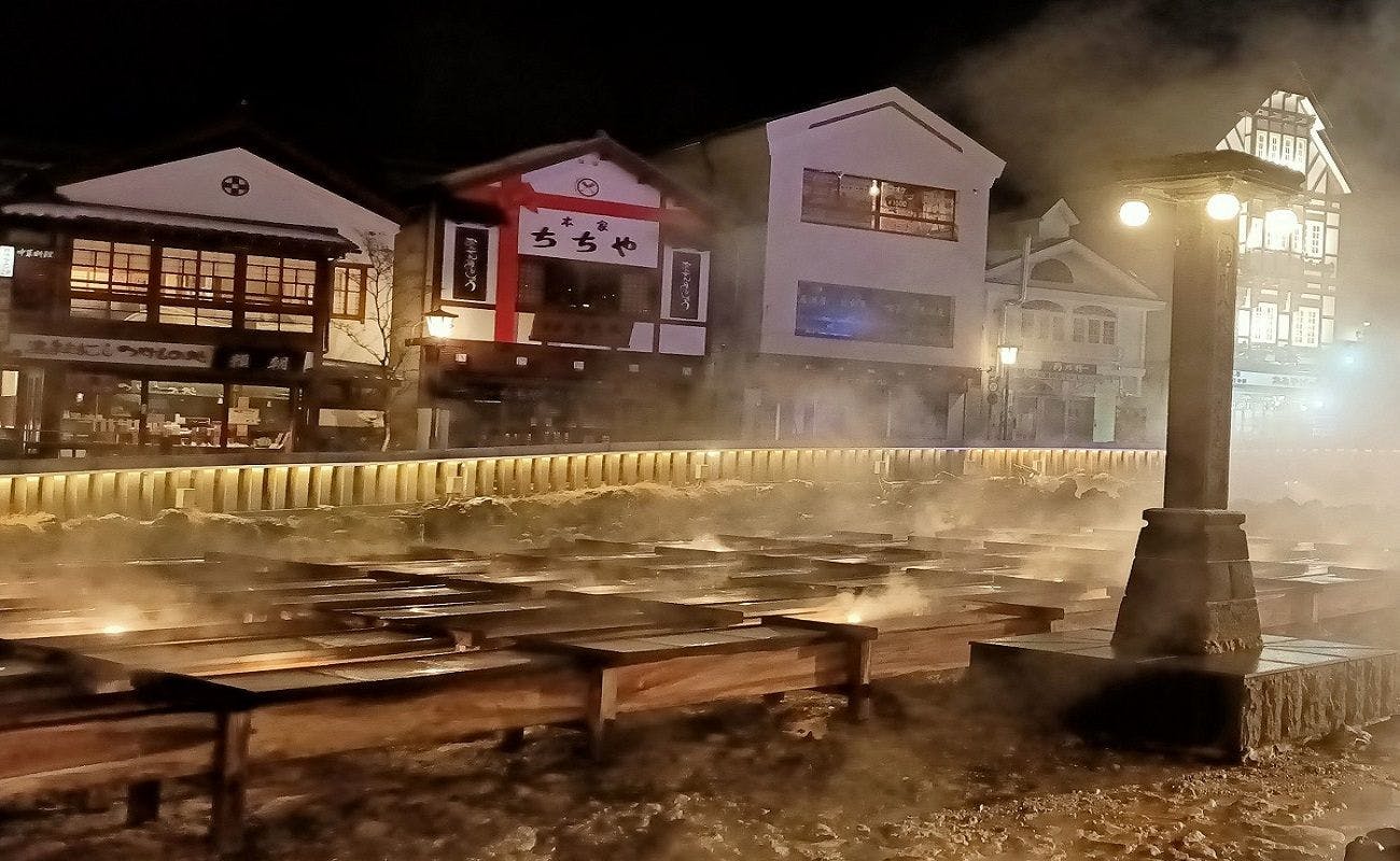 น้ำพุร้อนคุซัตสึ