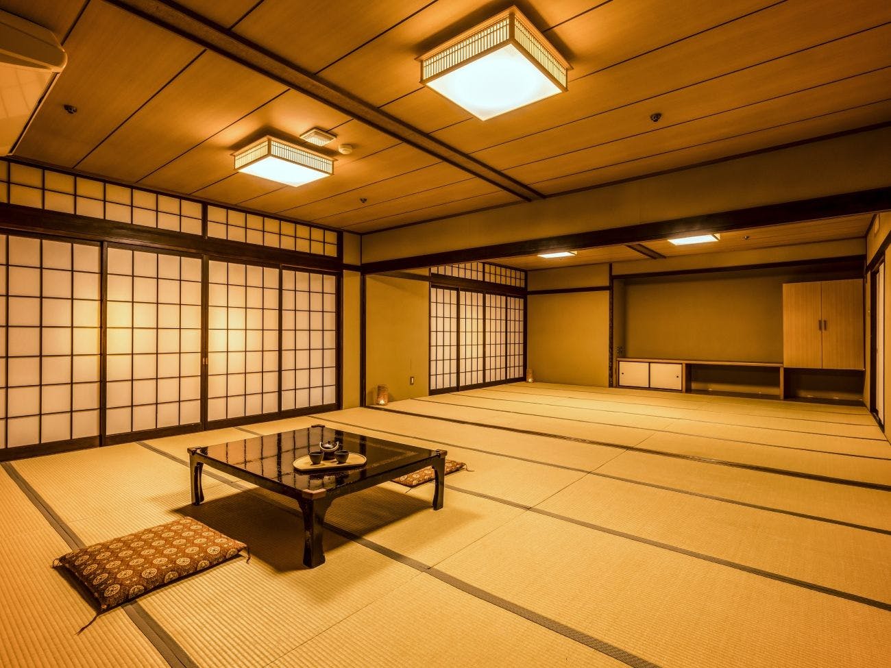 Ooedo Onsen Monogatari Awazu Grand Hotel