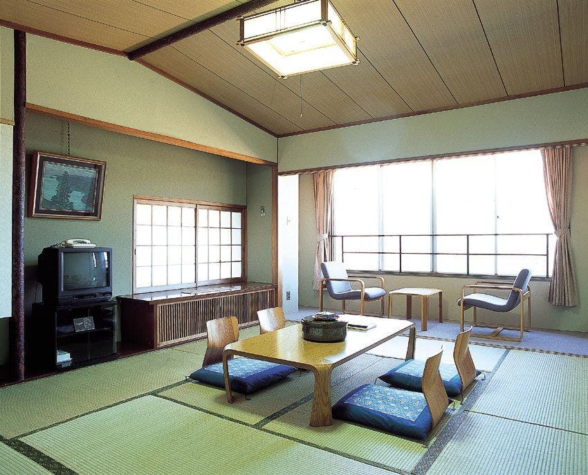 [อาคารตะวันตก] ห้องสไตล์ญี่ปุ่น
