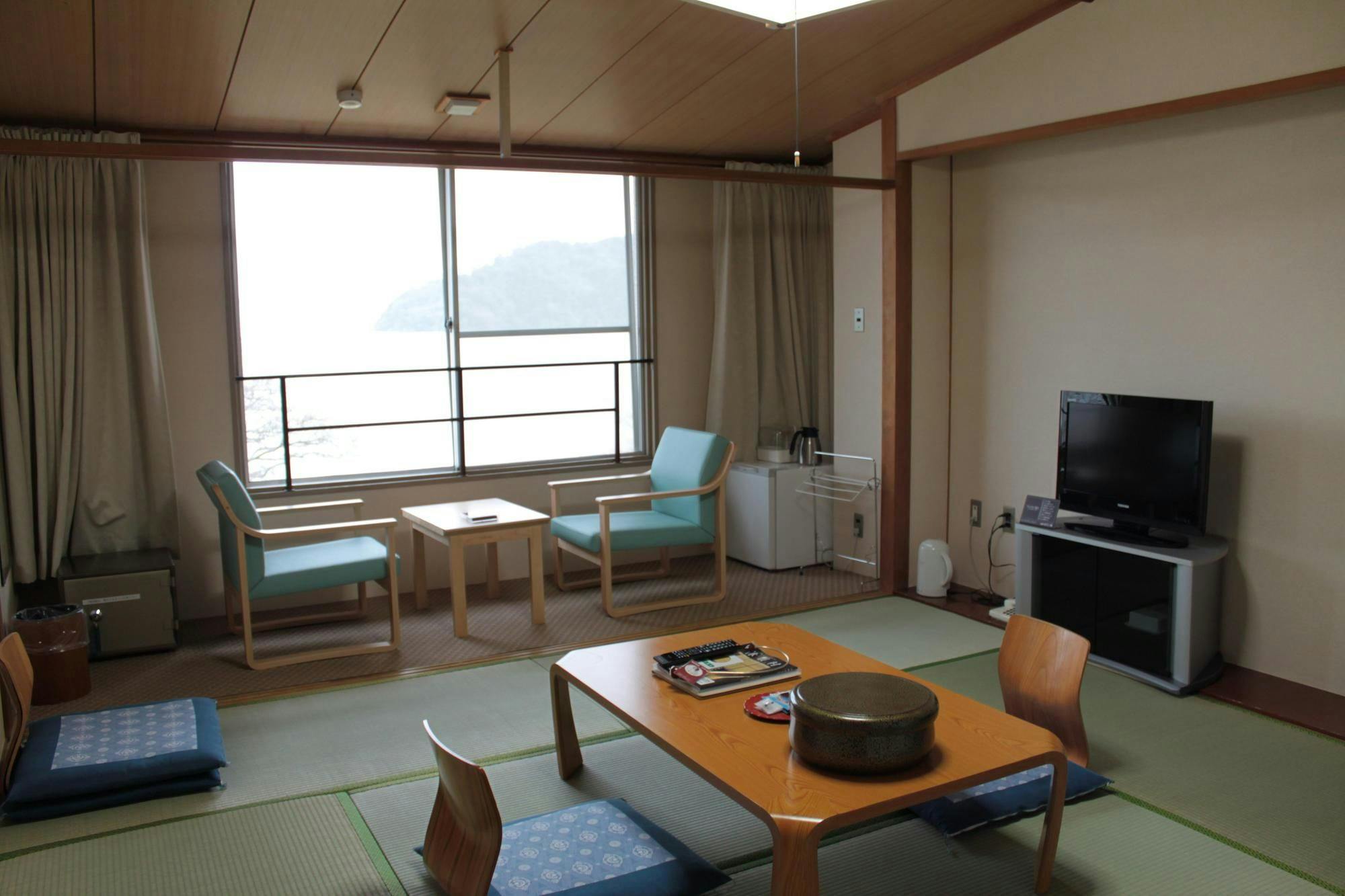 【อาคารตะวันตก】ห้องสไตล์ญี่ปุ่น 8 เสื่อทาทามิ