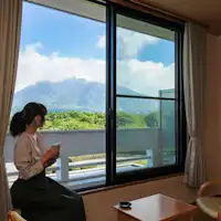 จากห้องพักฝั่งภูเขาอาโสะ ท่านสามารถชมวิวที่งดงามของอาโสะได้