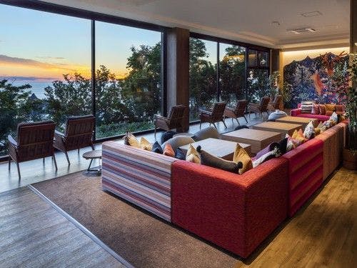 จาก LOBBY LOUNGE