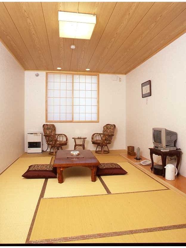 Kamar bergaya Jepang 9 tatami