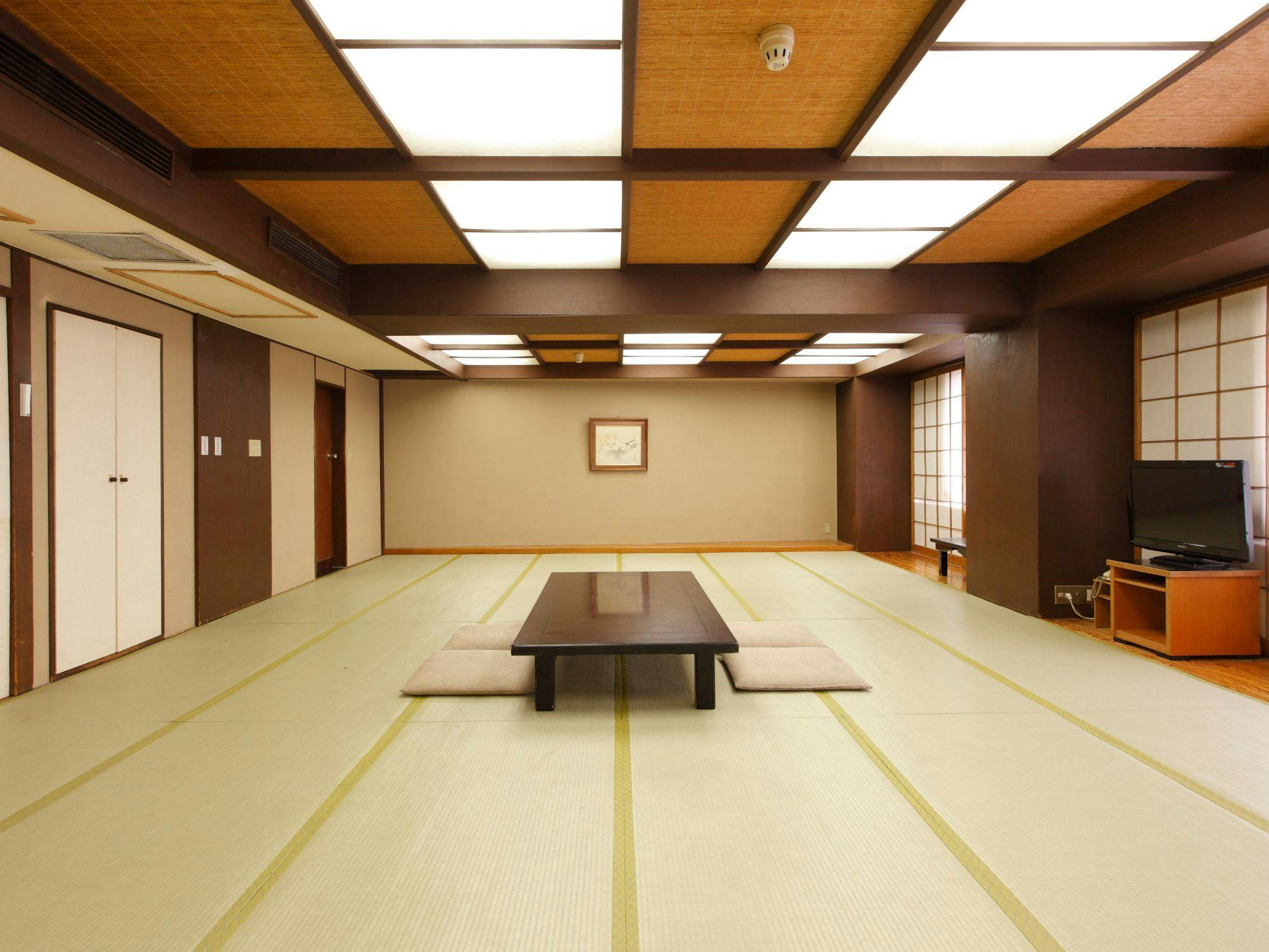Atami New Fujiya Hotel