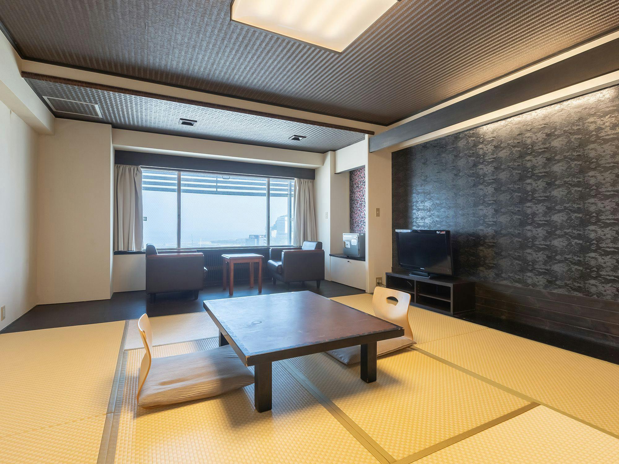 Atami New Fujiya Hotel